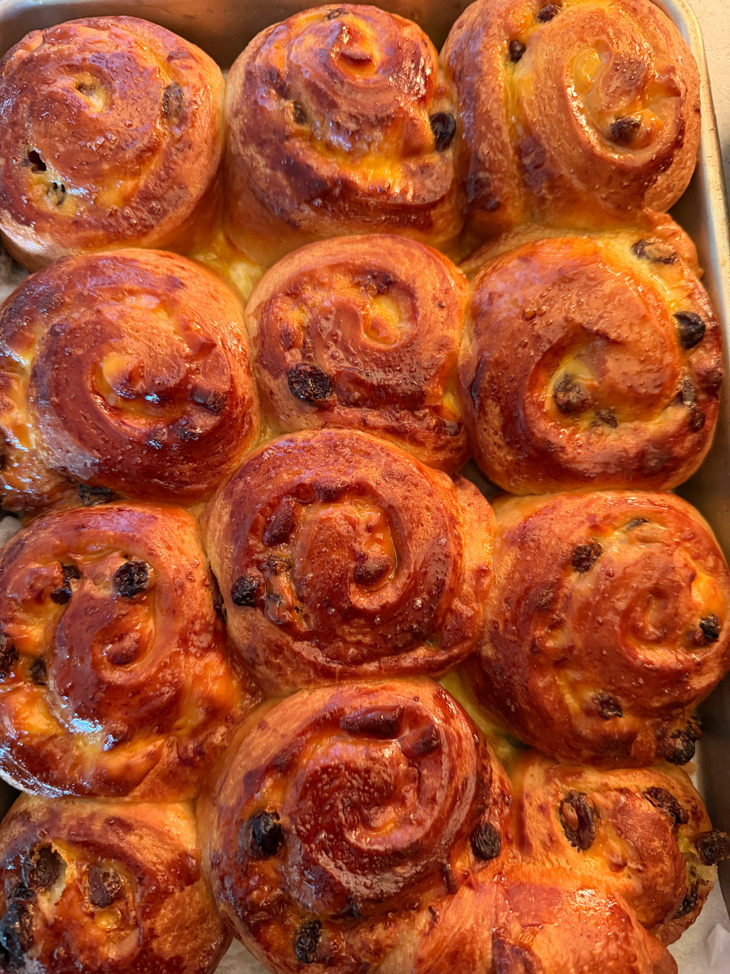 Raisin Custard Rolls